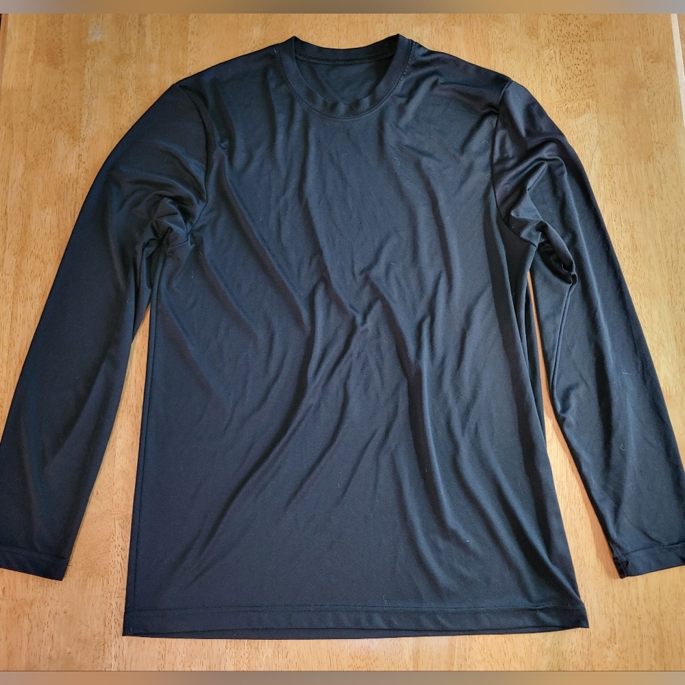 🔥 EUC black long sleeve crewneck nylon shirt top blouse